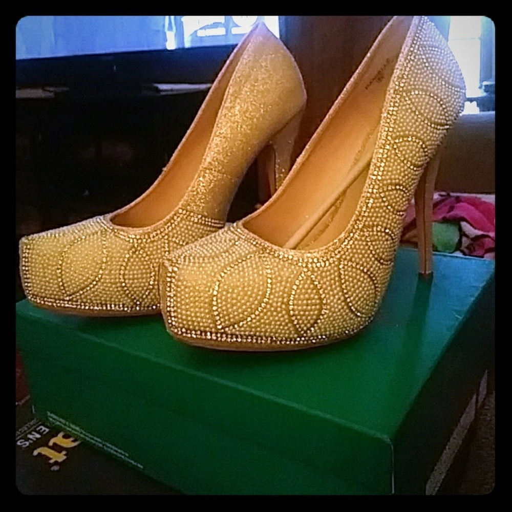 Lauren Lorraine Heels